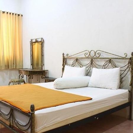 Hotel Ruang Tidur At Dpalma Bogor Extérieur photo